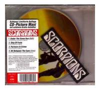 Scorpions - Under The Same Sun (+Badge)