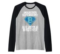 Undercover Superhero également connu sous le nom de Brother Manche Raglan