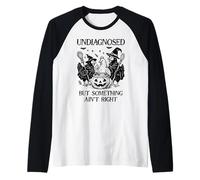 Undiagnosed But Something Aint Right Funny Chicken Halloween Manche Raglan