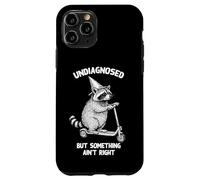 Undiagnosed But Something Ain't Right Funny Raccoon Scooter Coque pour iPhone 11 Pro