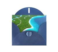Une carte d'anniversaire île dans l'océan avec enveloppe, style premium, décorations uniques, vœux réconfortants
