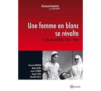 Une Femme En Blanc Se Révolte