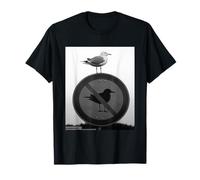 Une Mouette drôle défiant Les règles, Un Oiseau Rebelle sur Un Panneau Interdit T-Shirt