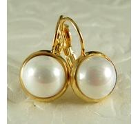 Une paire de boucles d'oreilles rétro élégantes en cuivre imitation perle de mariée, convient pour toutes les occasions