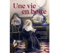 Une vie en boîte Elisabeth Lusset (Auteur), Isabelle Heullant-Donat (Auteur)