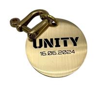 UNIKTAG Médaille masterpiece grand chien en laiton massif, médaille gravée, Etiquette d'identification personnalisable, épais médaillon gravé, médaille grande taille (35mm percée)