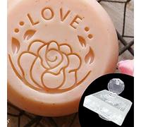 Uqezagpa Tampon de savon en acrylique transparent avec poignée Motif cœur rose Cadeau de Saint-Valentin