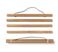UrbanHui Cadre magnétique pour affiche en noyer - Système de suspension à volutes en bois - Sans peinture - Facile à clipser - 4 couleurs pour photos, cartes, œuvres d'art, salon, bureau (51 cm)