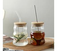 URMAGIC Lot de 2 verres nervurés avec couvercle en bambou et pailles en verre, 500 ml, verrerie côtelée, tasses en verre de style origami, tasse à café glacé, joli gobelet, verres à bière, verres à