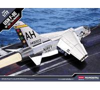 USN F-8E VF 162 The Hunters Fighter 1:72 Plastique Model Kit Academy
