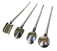 Ustensile en acier inoxydable avec profil de pelle pour une utilisation dans la préparation des desserts et le service de thé aux fruits (F A)