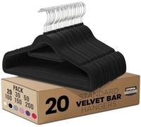 Utopia Home Cintres en Velours - Antidérapants, durables avec Barre à Cravate - Cintres Peu encombrants pour Chemises, Vestes et Robes (Noir, Lot de 20)