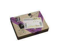 V 'Layover' 3 (Standard Version C) [Coffret CD inclus divers goodies]