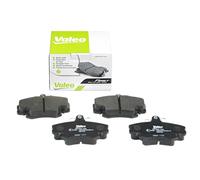 VALEO - Plaquettes de frein First - 301002 - Jeu de 4 plaquettes - Essieu avant - Entièrement équipés avec accessoires montés