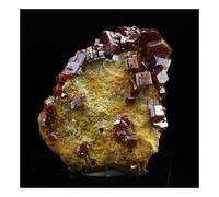 Vanadinite. 61.0 Ct. Mibladen Mining District, Midelt, Maroc.