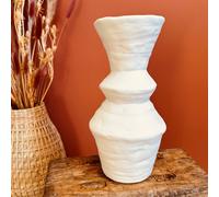 Vase en céramique blanche organique opjet paris