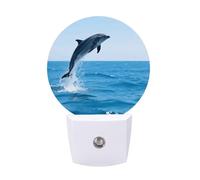 Veilleuse à brancher dans le mur avec capteur du crépuscule à l'aube 0,5 W LED moderne dauphin lumière de nuit sous-marine à brancher lumière blanche chaude veilleuse pour chambre à coucher, couloir