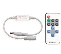 Vellight Mini variateur LED, 1 canal, avec télécommande RF, idéal pour les bandes LED unicolores, convient uniquement pour une alimentation maximale de 60 W / 12 V ou 120 W / 24 V