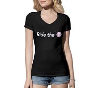 Venus Style Ride The D Train New York City Subway NYC Metro Transit Fan Gift Funny Urban Commuter T-Shirt Femme Col en V Noir Size M