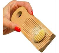 Véritable planche de gnocchi pour faire des pâtes gnocchis italiennes à la main