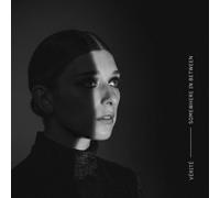 Vérité – Somewhere in Between