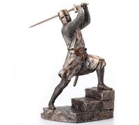 Veronese Design Statue de Chevalier templier brandissant Une épée à Double Main