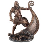 Véronese Viking à la proue du navire dragon bronzé et coloré