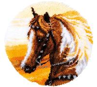 Vervaco Kit Tapis Point Noué Á Faire CHEVAL OCCIDENTAL Broderie Debutant DIY Latch Hook Kit Complet Decoration Maison Manuelle Loisir Créatif ca. 55 x 55 cm Embroidery