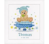 Vervaco Point De Croix Compté Kit DIY Cadeau Bebe Naissance Personnalisé OURS SUR L'OREILLER Tableau Complet Kit De Broderie Loisir Créatif Maison Décoration ca. 22 x 24 cm Cross Stitch