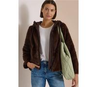 Veste en fausse fourrure avec des détails en softshell