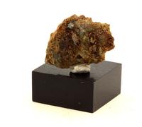 Vesuvianite + Clinochlore. 12.27 Ct. Rocher De Farinole, Olmeta-Di-Capocorso, Haute-Corse, France.