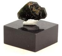 VESUVIANITE + CLINOCHLORE en provenance de FRANCE, Olmeta-di-Capocorso - Pierre naturelle rare avec des inclusions de clinochlore, 52.03 ct - Certificat d'Authenticité Inclus 34 x 18 x 15 mm G