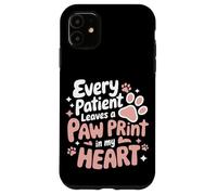 Vétérinaire : Chaque Patient Laisse Une Empreinte de Patte dans Mon cœur Coque pour iPhone 11