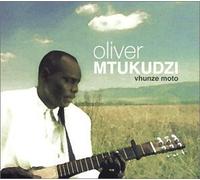 Vhunze Moto by Mtukudzi, Oliver (2002-04-23)