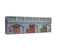 Viaduc à bas-relief avec 3 garages verrouillés, brique bleue ingénieurs