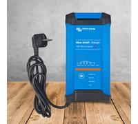 Victron Chargeur de batterie Blue Smart IP22 12V 15A (3) BPC121544002