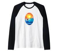 Vie océanique. Catching Waves, Surfer Manche Raglan