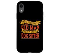 Vieil homme de chiens-gardien - ne le sous-estimez jamais Coque pour iPhone XR