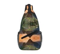 Village On The Top Of The Hill Sac à bandoulière unisexe avec plusieurs poches, grande capacité, en polyester durable, sangle réglable pour les trajets quotidiens et les voyages