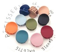 VILLCASE Mini Pinces à Cheveux Rondes Couleur Aléatoire 10pcs en Acrylique Légères Antidérapantes Accessoires Adorables pour Filles pour Fête D'anniversaire