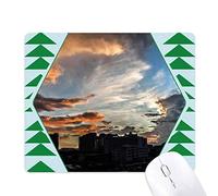 ville crépuscule nuages orange sky tapis de souris green pine tree tapis en caoutchouc