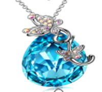 VINATO Collier papillon pour femmes avec pendentif en cristal - Bijoux élégants avec effet BlingBling - Cadeau romantique pour femmes & filles
