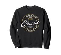 Vintage Born in 1952 Classic 74th Birthday Living Legend Sweatshirt