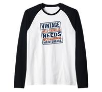 Vintage Well Traveled Needs Maintenance Old Age Humour Manche Raglan