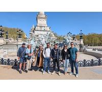 Visite guidée panoramique de Bordeaux avec un verre de vin.