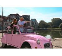 Visite privée d 1h00 en 2CV décapotable avec dégustation de produits régionaux