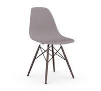 VITRA chaise avec base en érable foncé Eames Plastic Side Chair DSW NOUVELLES DIMENSIONS [DERNIÈRE PIÈCE] (Mauve Gris - Polypropylène et bois)