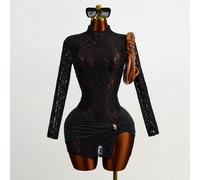 Voici une nouvelle robe style chinois, sexy, sans manches, avec une conception d'ouverture frontale inclinée et une jupe courte. C'est une robe sexy simple de style gothique avec un col type gilet, en