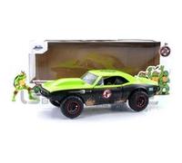 Voiture Miniature de Collection JADA TOYS 1-24 - CHEVROLET Camaro Off Road 4x4 - with Raphael Figure - 1967 - Green / Black - 33386GR - Metal Multicolore G