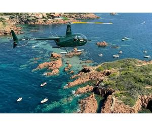 Vol d'initiation au pilotage d'hélicoptère + 2 passagers à Cannes